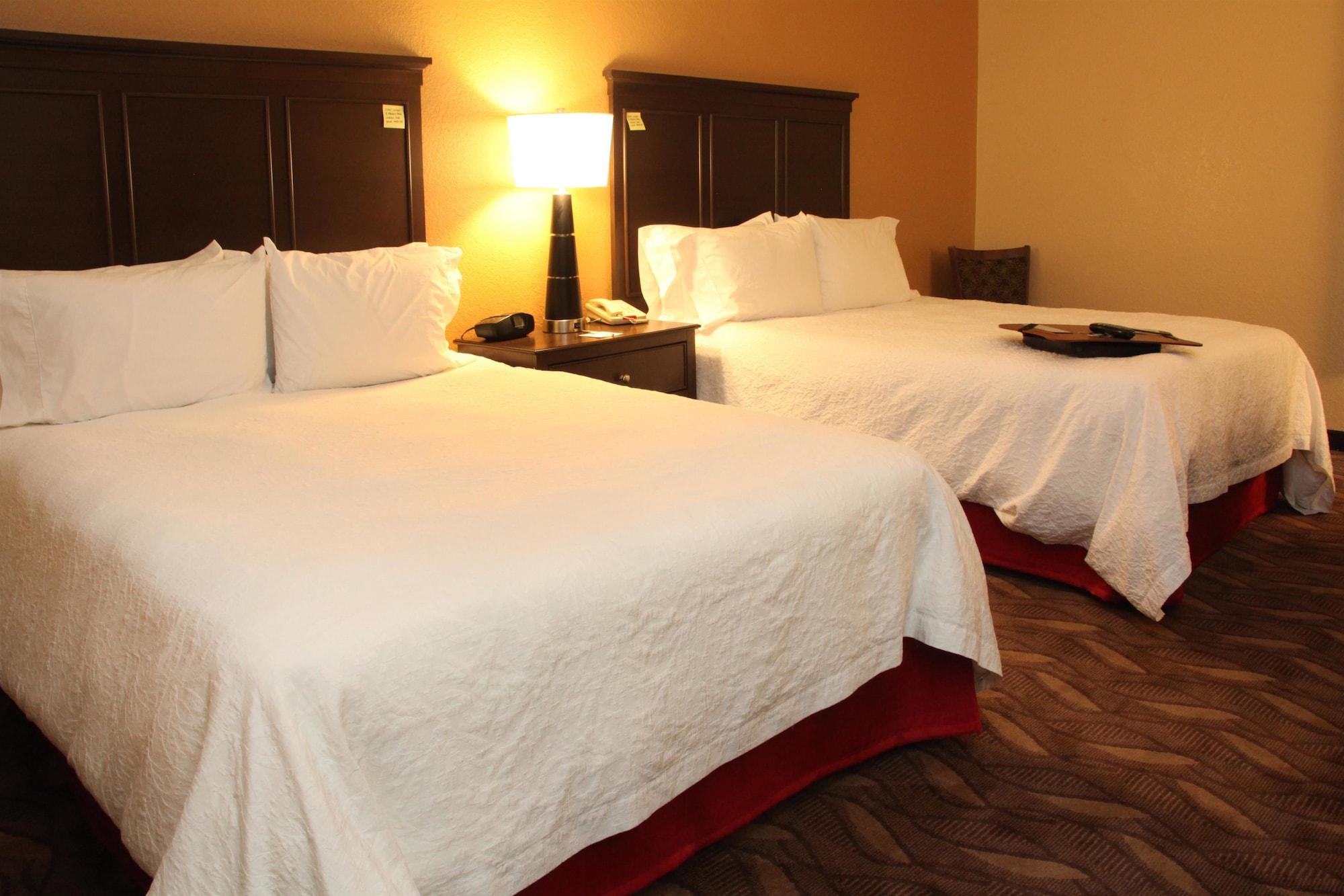 Hampton Inn Lebanon Bagian luar foto